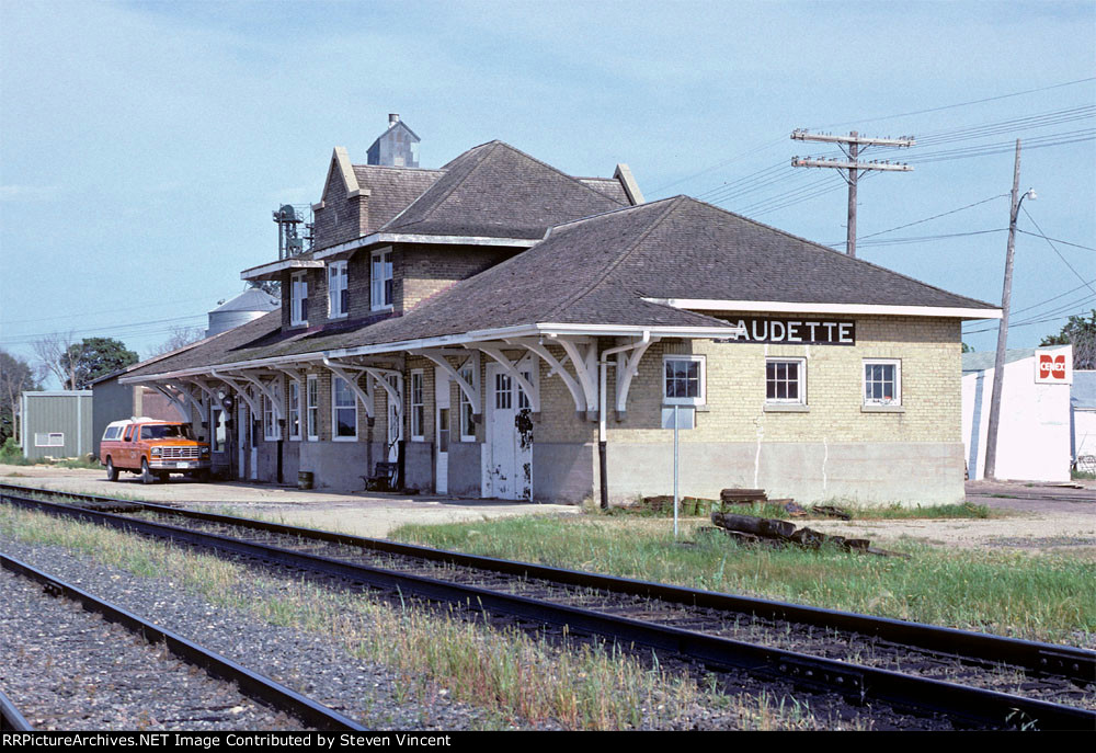 Canadian National Baudette station